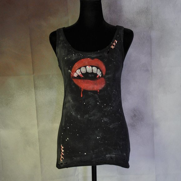 Vampire Lips Handmade Distressed Horror Shirt - Picture 1 of 5